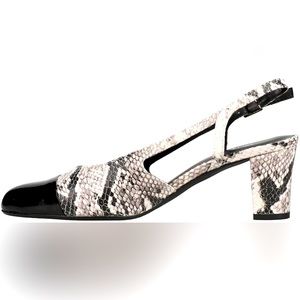 Sling back leather pumps Vaneli cap toe